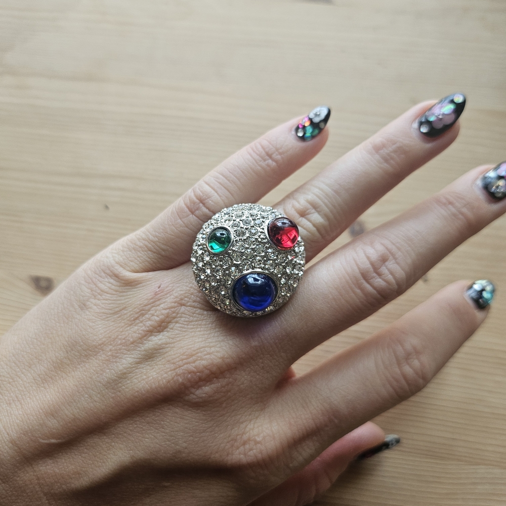 Elegant Silver Ring with Multicolor Gemstones